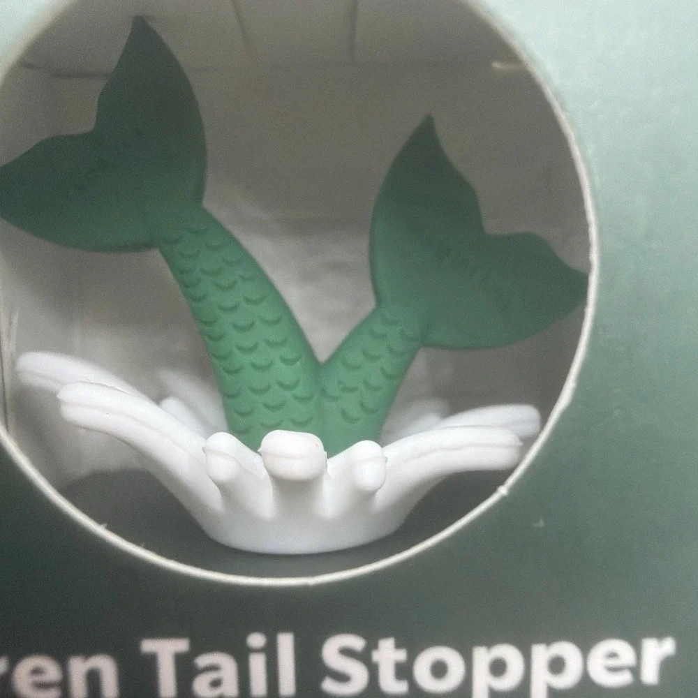 Starbucks Siren Tail Reusable Cup Stopper Green Lid Plug NIB 2022 Norway A4